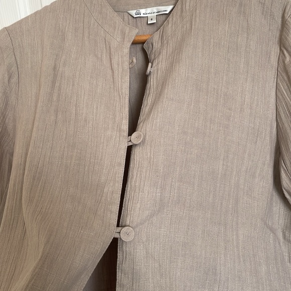 Tilley Linen Blend Brown Tan Long Sleeve Lagenlook Loop Button Front Top size 8 - Picture 4 of 9
